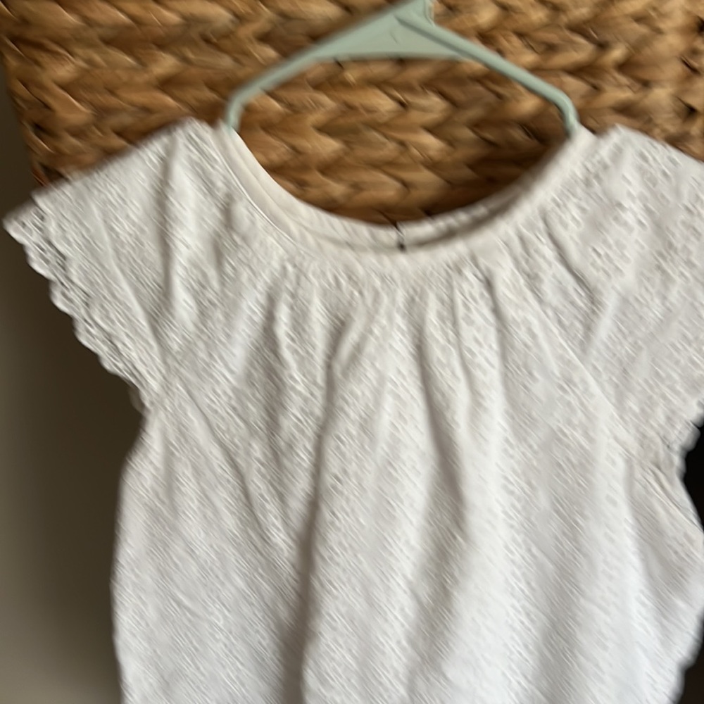 Loft white eyelet top. With a liner in it. - Picture 2 of 8